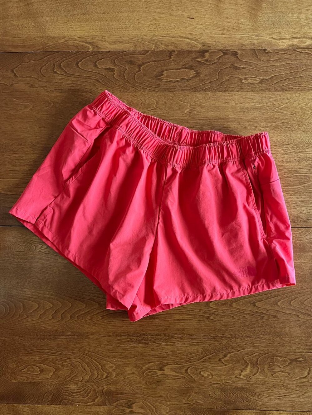 The North Face poppy red shorts M
